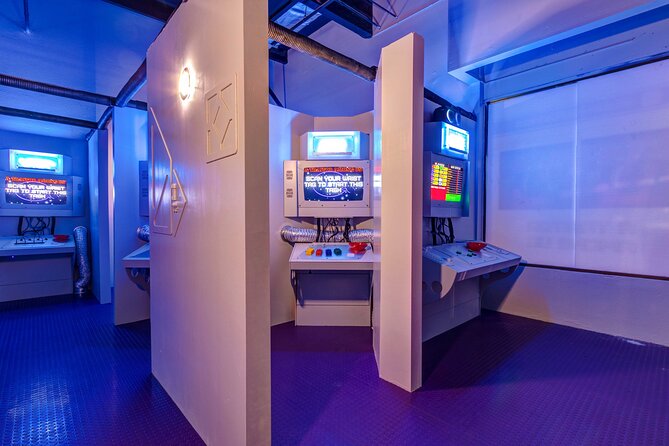 A Traitor Among Us Escape Room Game for Private Group - Booking Information and Guarantees
