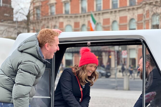 A Unique and Fun 1 Hour City Tour of Dublin - Personalized Service and Informative Guides