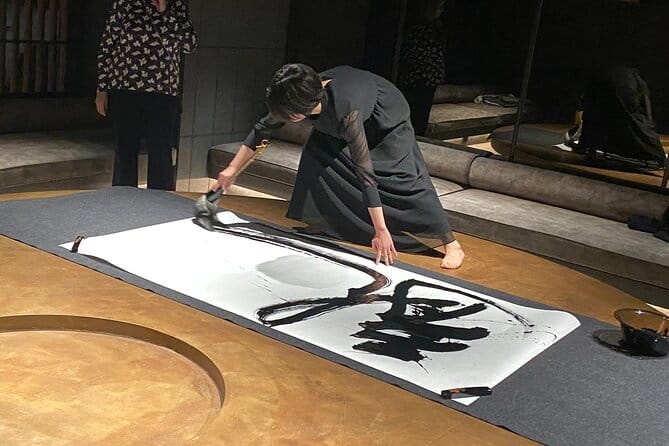 A Unique Calligraphy Experience in Kyoto. - Key Points