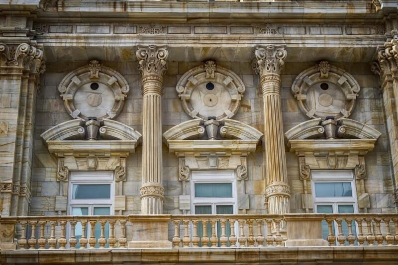 A Walk Through History: Easy Cartagena in 90 Minutes - Exploring Archaeological Sites and Modernist Architecture
