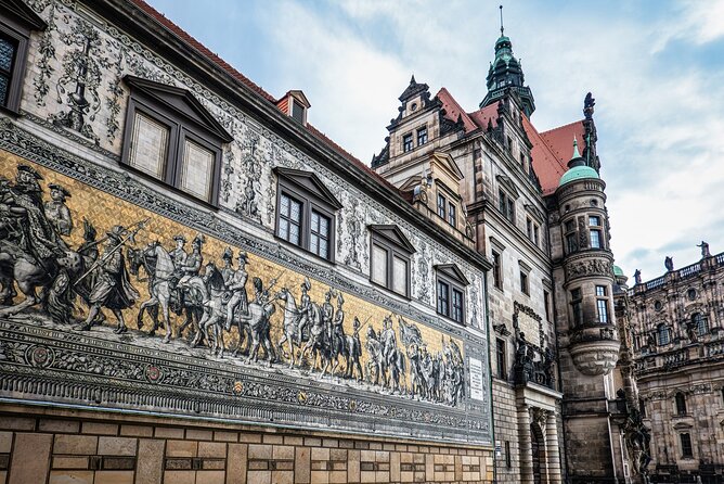 A Walk Through Time in Dresdens Historic Wonders - Strolling Through the Brühls Terrace