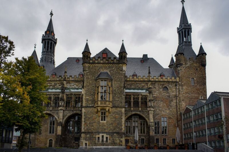 Aachen - Historic Walking Tour - Historical Highlights