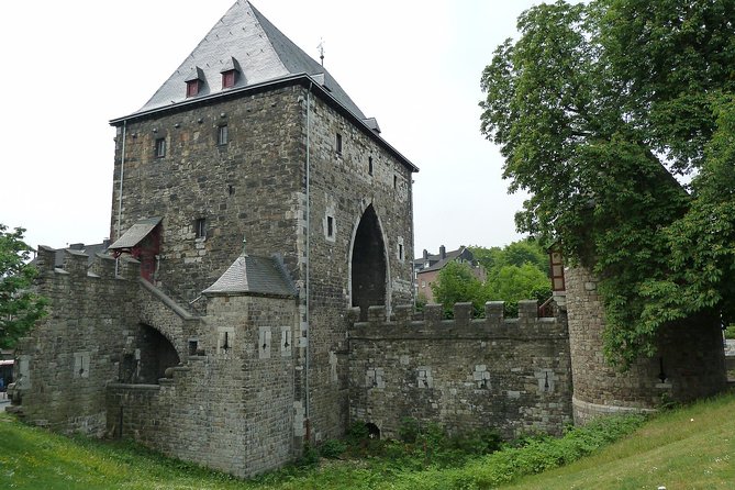 Aachen - Old Town Guided Tour - Elisenbrunnen Fountain History