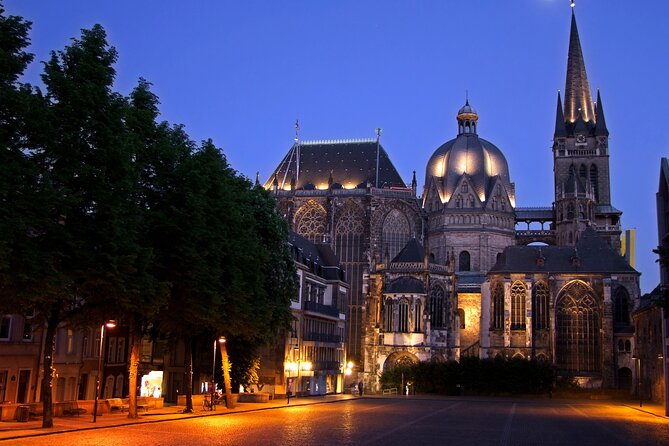 Aachen Scavenger Hunt and Highlights Self-Guided Tour - Navigating With the App