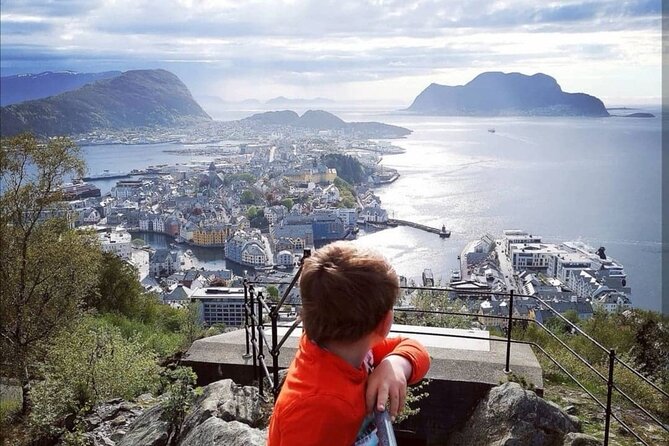 Aalesund Highlights +Alnes the Most Beautiful Island 3H Excursion - Transportation and Group Size