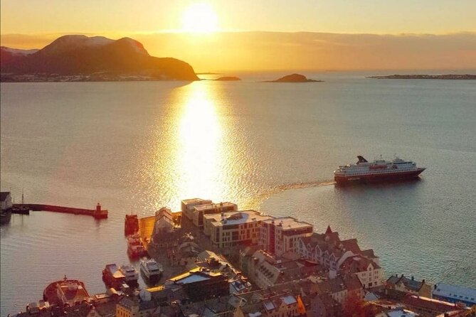 Aalesund Highlights +Alnes the Most Beautiful Island 3H Excursion - Accessibility and Participation