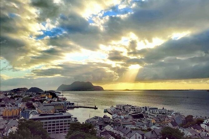 Aalesund Highlights +Alnes the Most Beautiful Island 3H Excursion - Customer Feedback