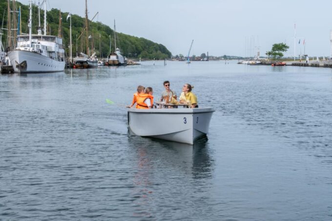 Aarhus: 1 or 1,5 Hour Boat Rental - No License Required - Frequently Asked Questions