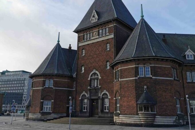 Aarhus: Historic Highlights Self-Guided Audio Tour - Reformation in Aarhus