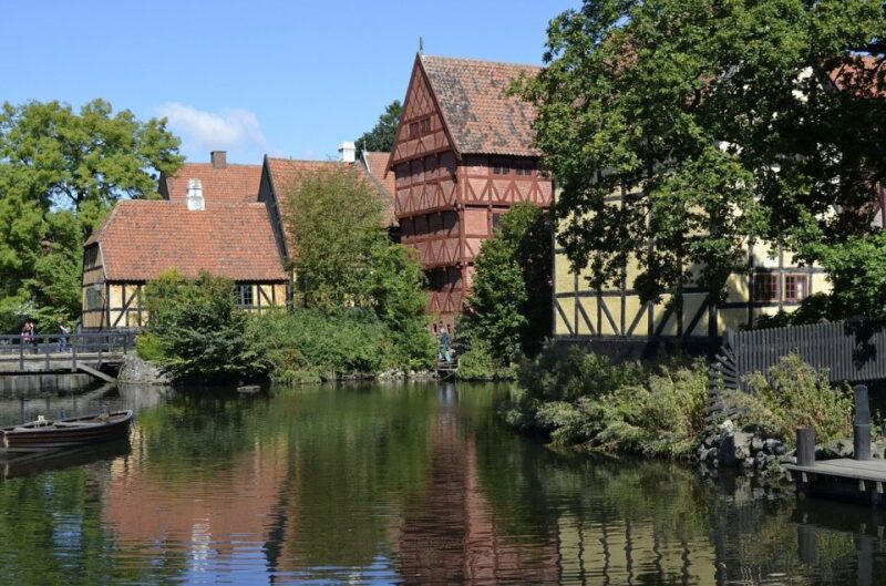 Aarhus: Self-Guided Audio Walking Tour - Highlights and Attractions