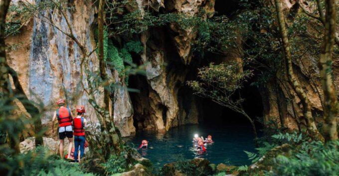Abandoned Valley Adventure - E Cave & Golden Cave - 1D - Outdoor Activities