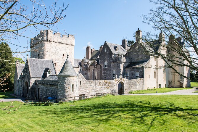 Aberdeen Airport/Train/Harbour Transfer & Private Guided Tour - Accessibility and Participation