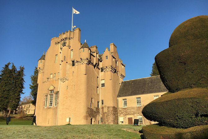 Aberdeen Airport/Train/Harbour Transfer & Private Guided Tour - Booking and Confirmation