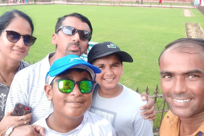 Abhaneri: Chand Baori Step Well Sightseeing by Guide & Tickets - Accessibility and Participation Considerations