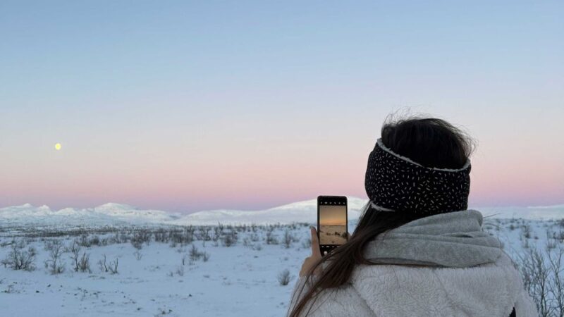 Abisko: Guided Sunrise Morning Hike With Hot Chocolate - Polar Night Context