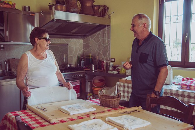 Abruzzo Traditional Pasta Making With 85Y Old Local Grandma - Reviews and Ratings