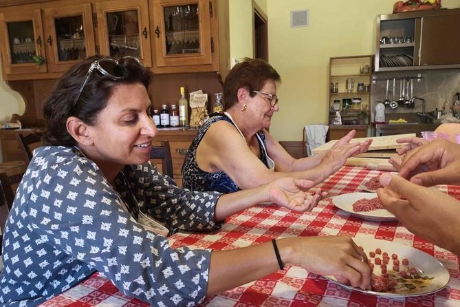 Abruzzo Traditional Pasta Making With 85Y Old Local Grandma - Savoring the Meal