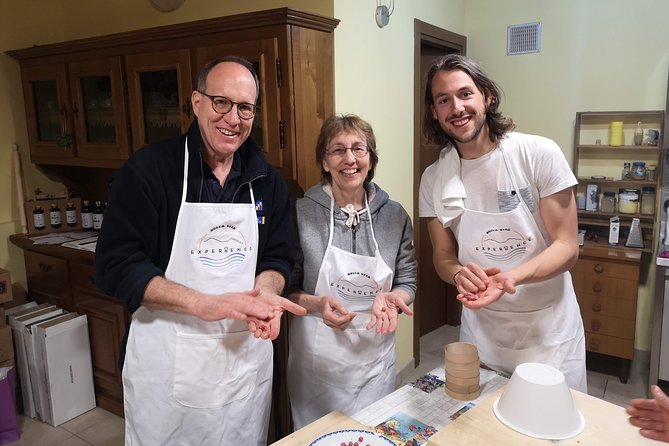 Abruzzo Traditional Pasta Making With 85Y Old Local Grandma - Family Atmosphere
