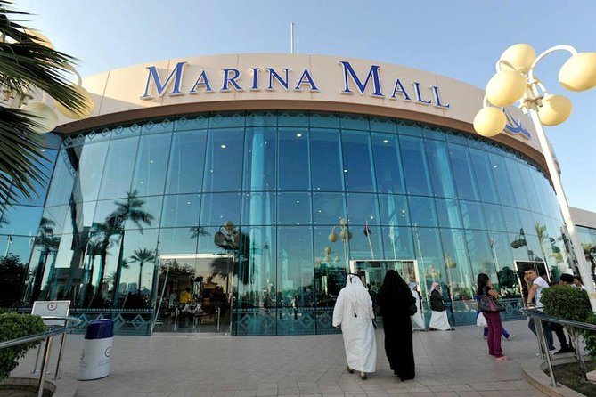 Abu Dhabi City Tour From Dubai - Experiencing Yas Island and Ferrari World