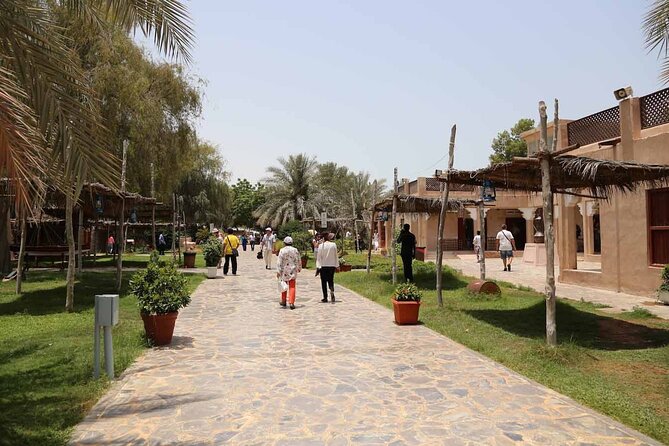 Abu Dhabi Full-Day Sightseeing Tour From Dubai - Discover Dates Market