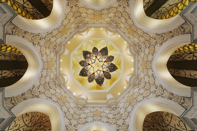 Abu Dhabi Grand Mosque Guided Tour - Tour Capacity and Duration