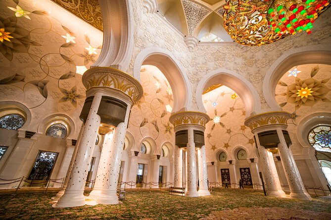 Abu Dhabi Grand Mosque Guided Tour - Preparing for the Visit