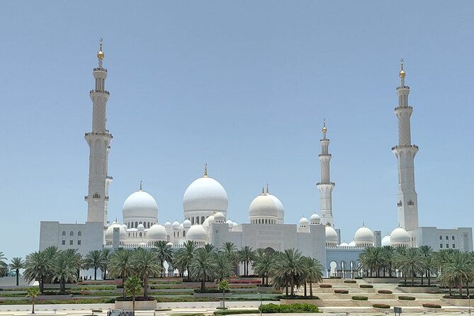 Abu Dhabi Grand Mosque, Qasr Al Watan and Louver Museum - Abu Dhabi Grand Mosque Highlights