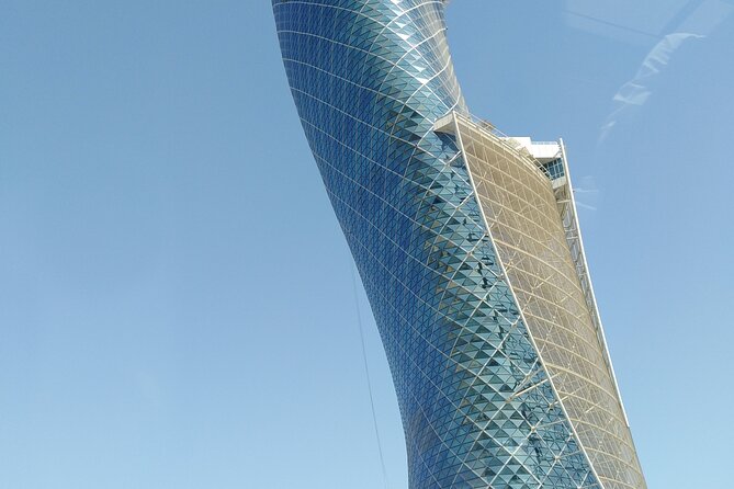 Abu Dhabi : Private Tour With Professional Driver From Dubai - Dress Code and Etiquette