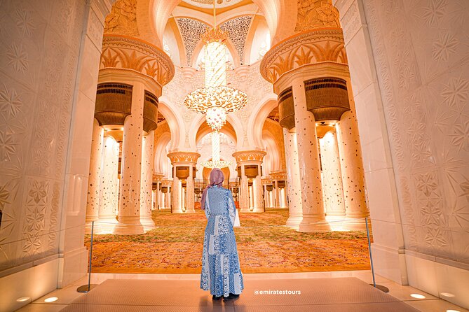 Abu Dhabi Sightseeing Tour: Sheikh Zayed Mosque, Heritage Village & Dates Market - Group Size and Duration