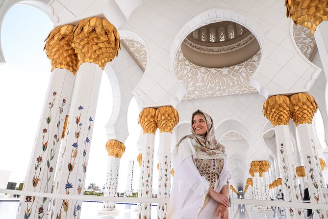 Abu Dhabi Small-Group Day Trip From Dubai Including Qasr Al Watan - Visiting the Landmarks