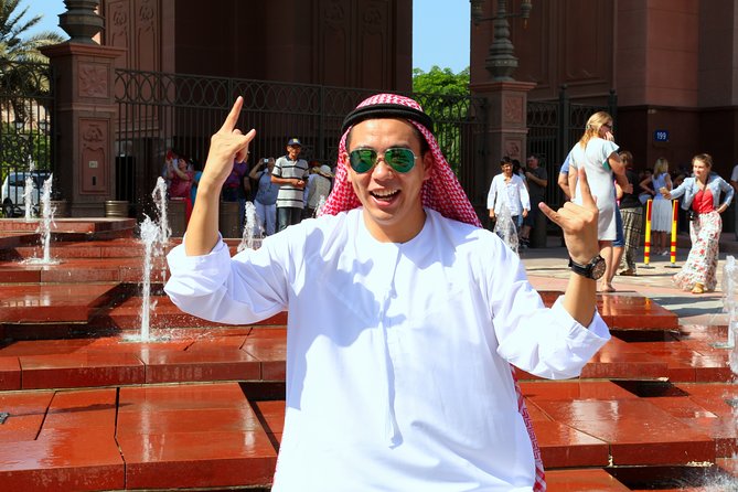 Abu Dhabi Small-Group Day Trip From Dubai Including Qasr Al Watan - Dress Code for Mosques