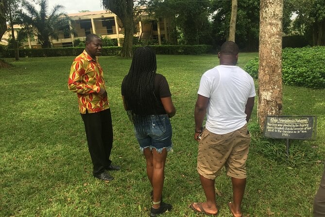Aburi Gardens and Tetteh Quarshie Farms - Location and Getting There