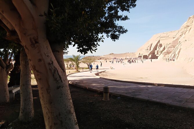 Abusimble Day Tour From Aswan - Maximum Traveler Capacity