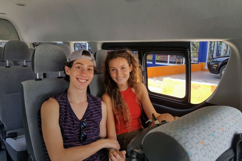 *Acapulco 6-Hour Van Chauffeur Service - Convenience Features