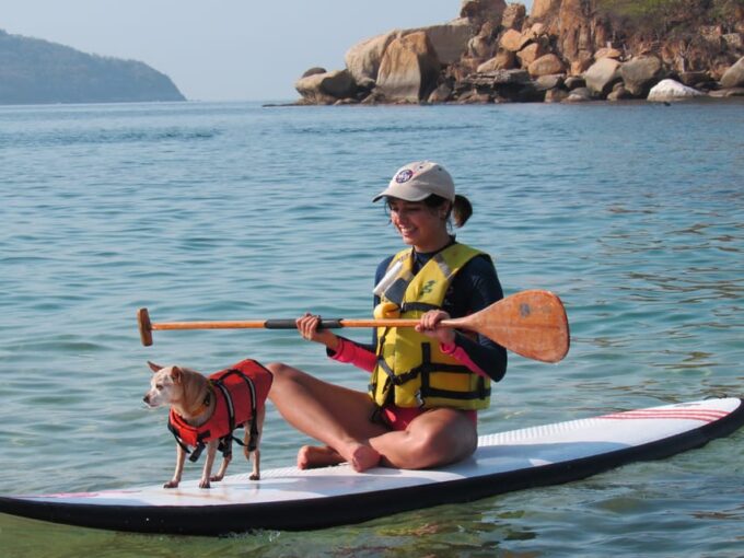 Acapulco Bay 1-Hour Paddle Boarding - Tour Duration and Group Size