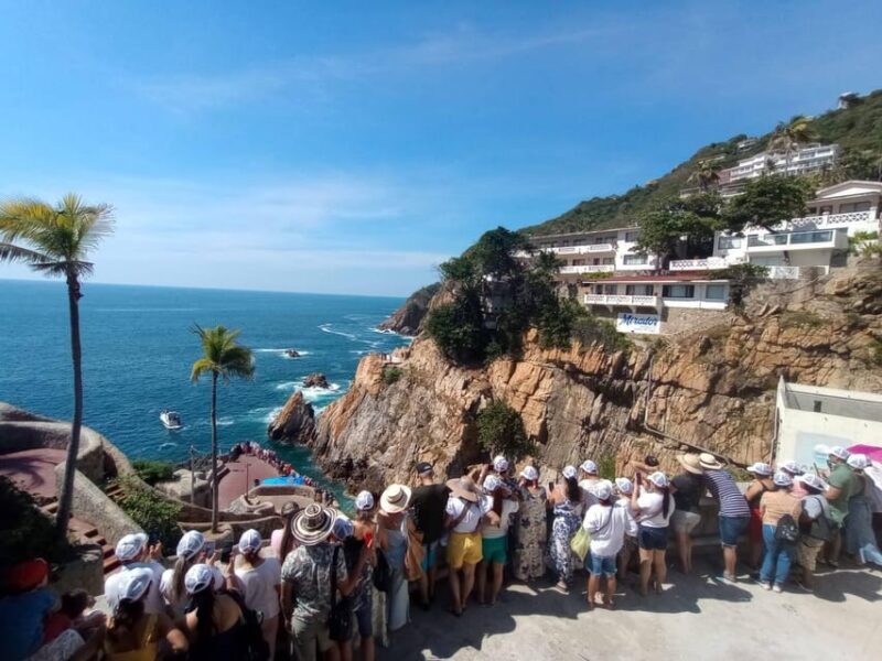 Acapulco: Express Cliff Diving Show Tour - Experience Highlights