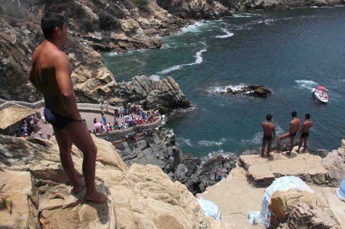 .Acapulco History Cultural Tour & Cliff Divers Show W/Lunch - Highlights and Activities