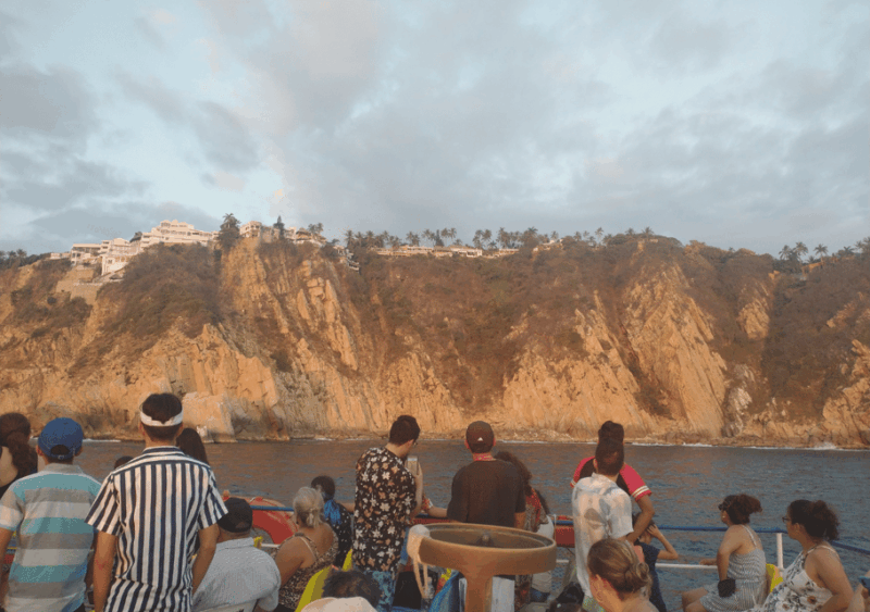 Acapulco: Sunset Party Boat Tour With Open Bar - Who Should Attend