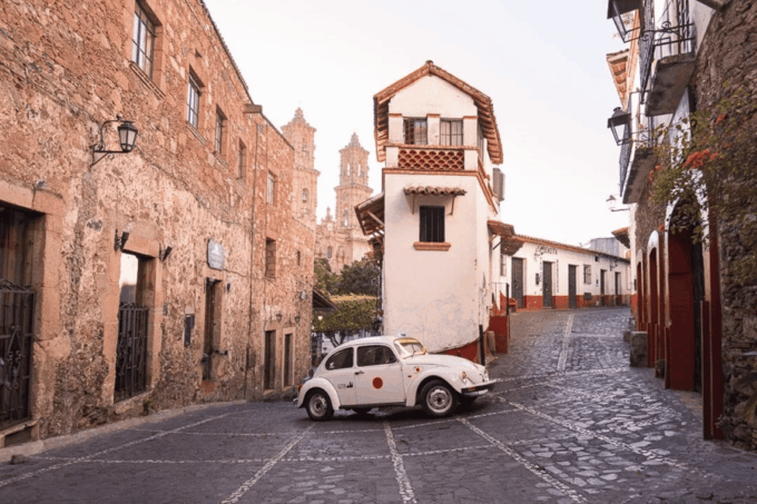 Acapulco to Taxco: One-Day Colonial Silver City Tour - Discovering Renowned Silver Workshops