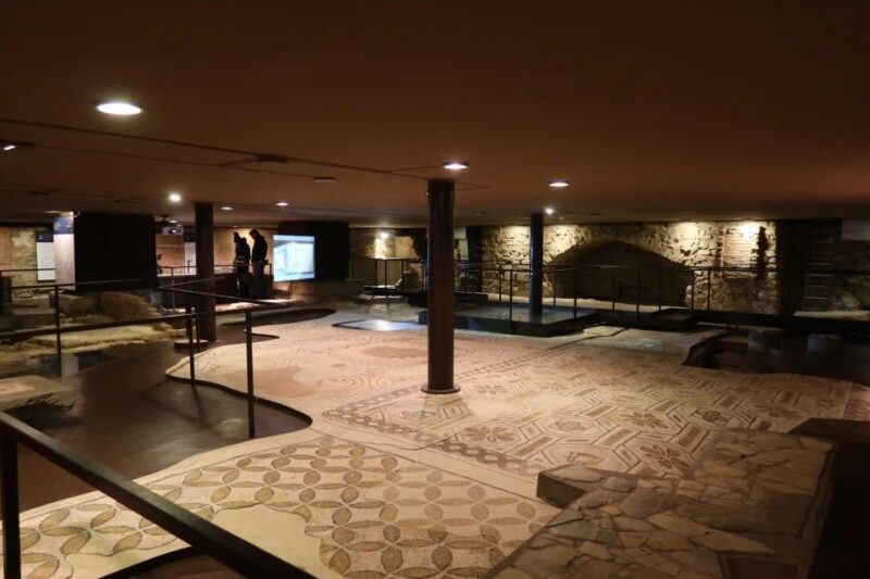 Accademia, Cathedral, Crypt and Baptistery Guided Tour - Highlights and Inclusions