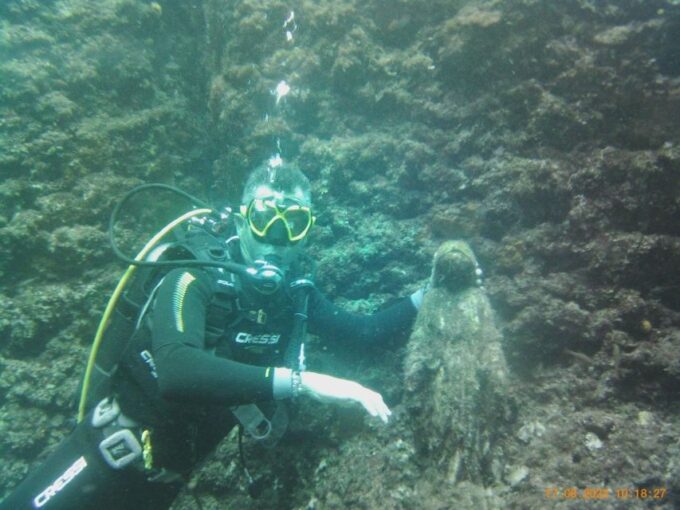 Aci Castello Scuba Diving for Experts With Small Lunch - Gear and Equipment