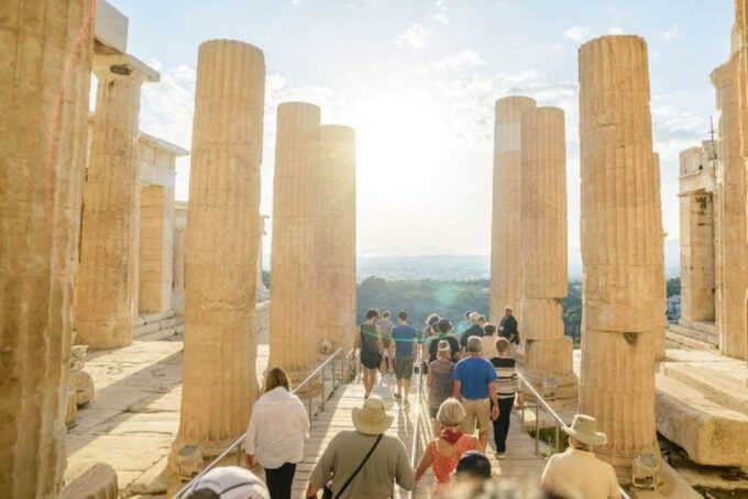 Acropolis: Evening Tour With a German-Speaking Guide - Meeting Point and Accessibility