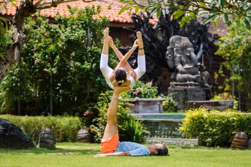 Acroyoga Class - Experience and Instructor