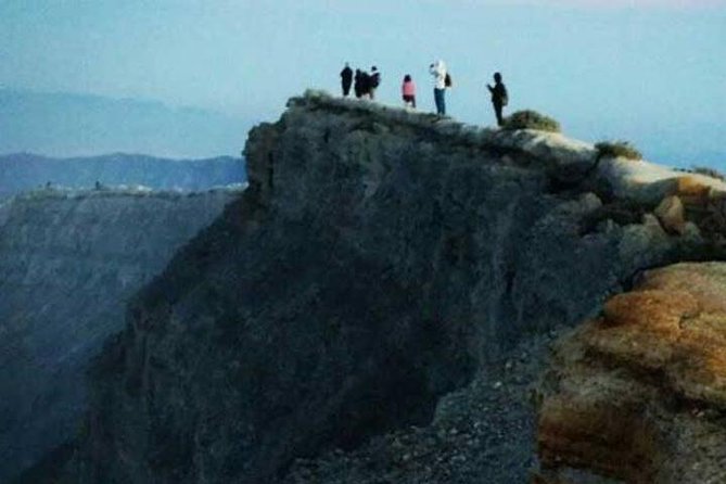 Active Volcanoes Bromo and Ijen - Start Surabaya 3 Days and 2 Nights - Descending Into the Sand Sea