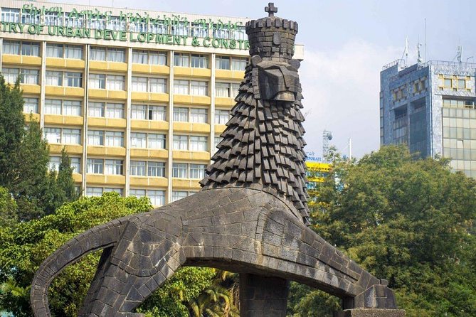 Addis Ababa Sightseeing - Colorful Markets and Unique Crafts