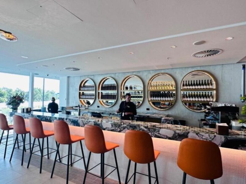Adelaide Airport (ADL): Plaza Premium Lounge Entry - Lounge Experience and Amenities