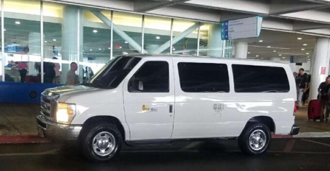 Adelaide Airport (ADL): Private Transfer to Adelaide Port - About the Vehicles