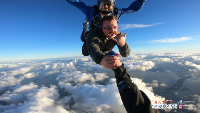 Adelaide: Tandem Skydiving Over Lake Alexandrina - Eligibility and Age Restrictions