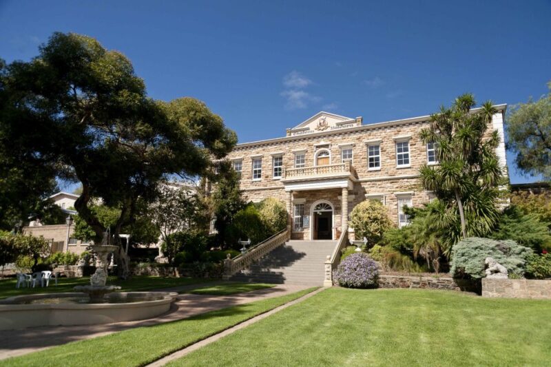 Adelaide: the Barossa Valley Premium Wine Tour With Lunch - Booking and Availability