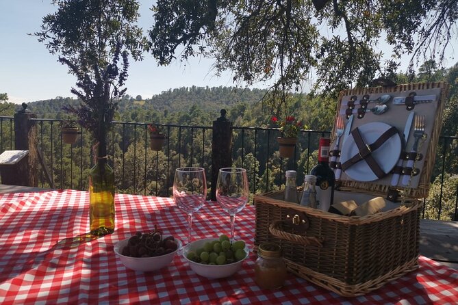 Admission to the Alpinia Nature and Adventure Park - Food and Drinks